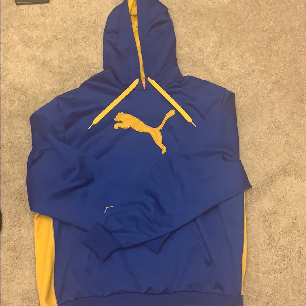 Barely worn Puma hoodie sweatshirt